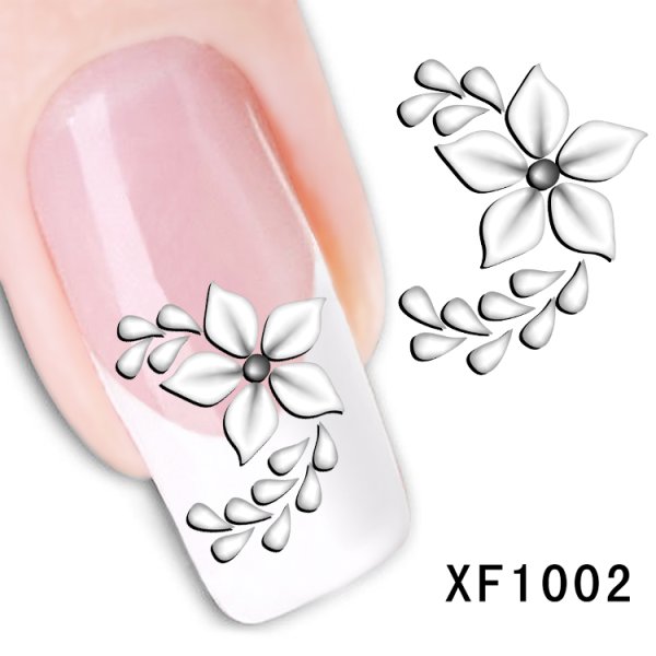 Несложные цветы на ногтях