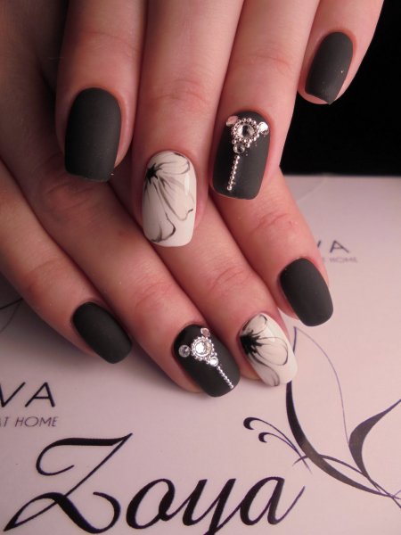 Матовые ногти