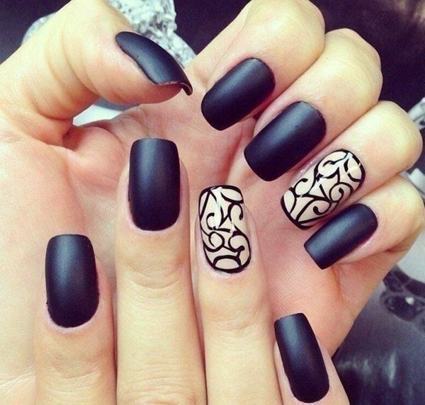 Матовый маникюр с рисунком