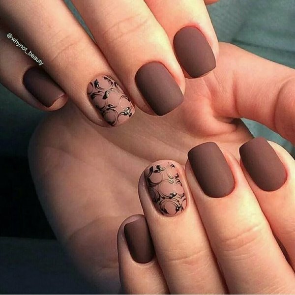 Матовый маникюр на короткие ногти