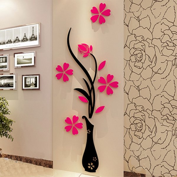 Трафарет на стене в интерьере