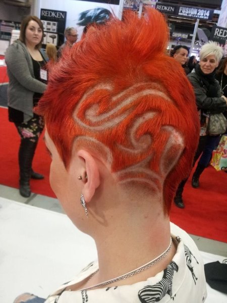 Стрижка Хаир тату