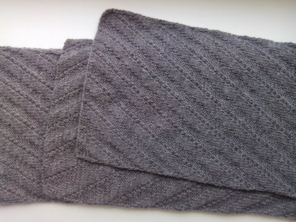 Шарф мужской спицами резинкой 2х2