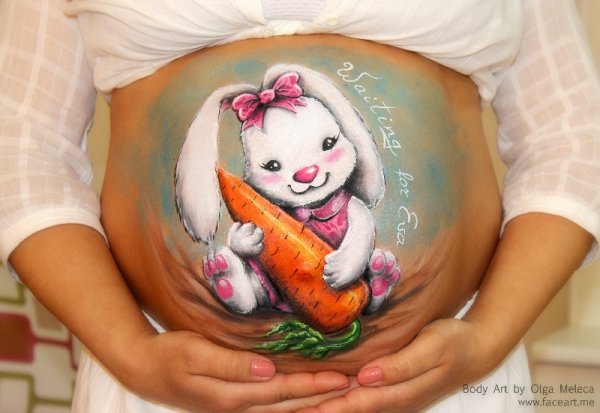 Разрисованные животы беременных