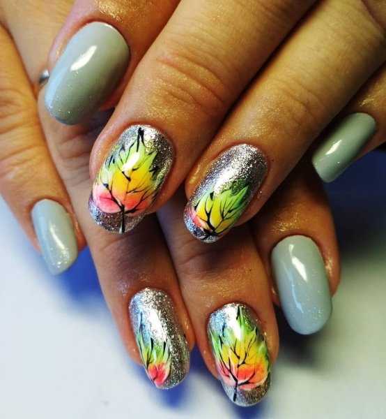 Маникюр на короткие ногти осень