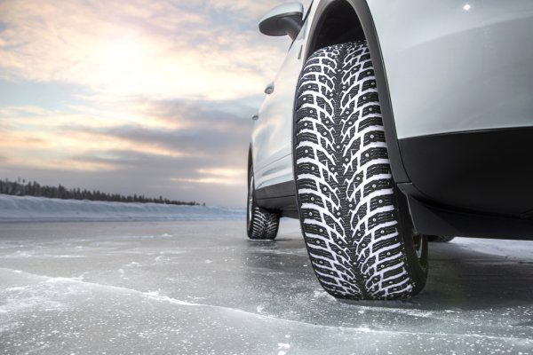 Nokian Tyres Hakkapeliitta 9 SUV