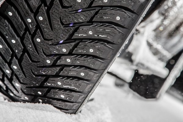 Шины хакапелита 8 зимние шипованные