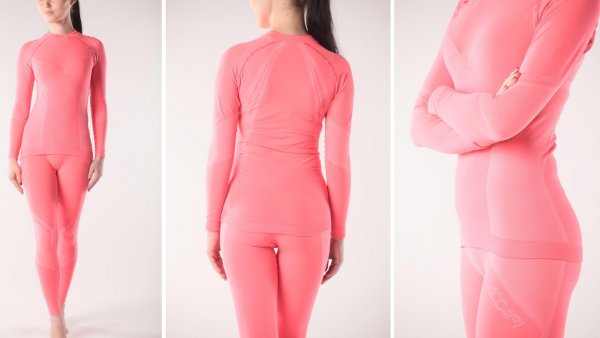 Девушка в термобелье