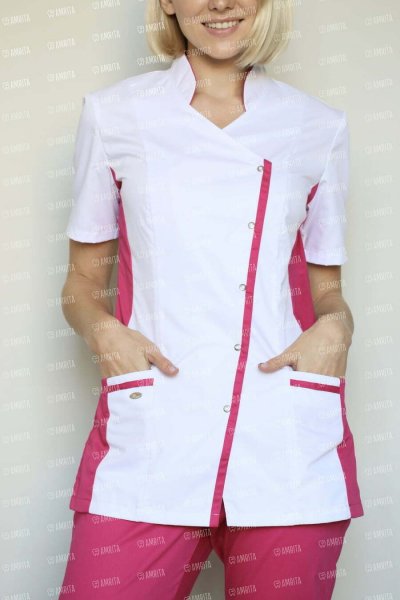 Красивая медицинская форма