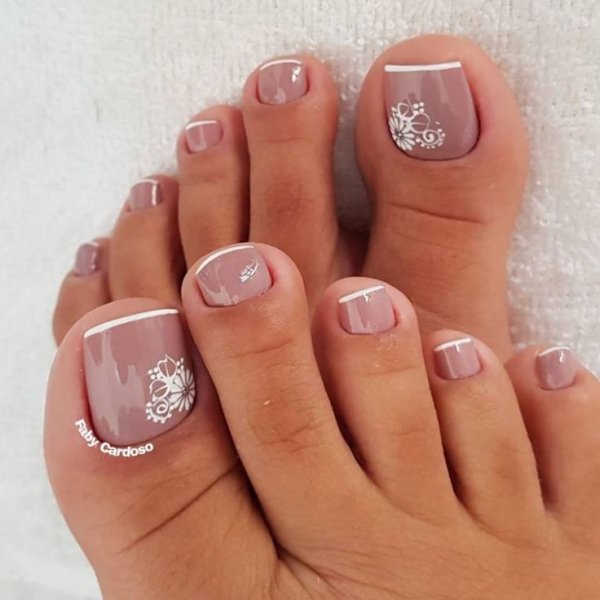 Френч на короткие ногти на ногах