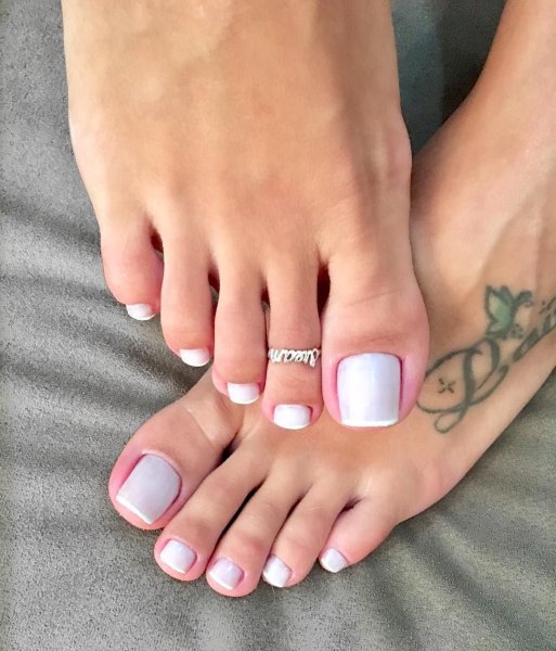 Педикюр френч цветной