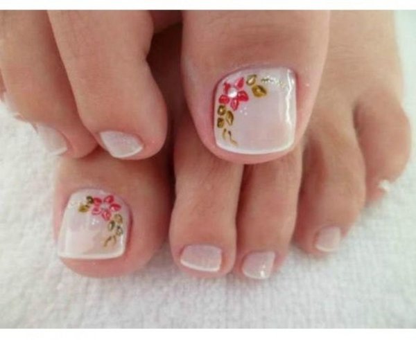 Педикюр с наклейками