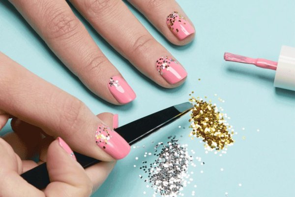 Ногти с блестками