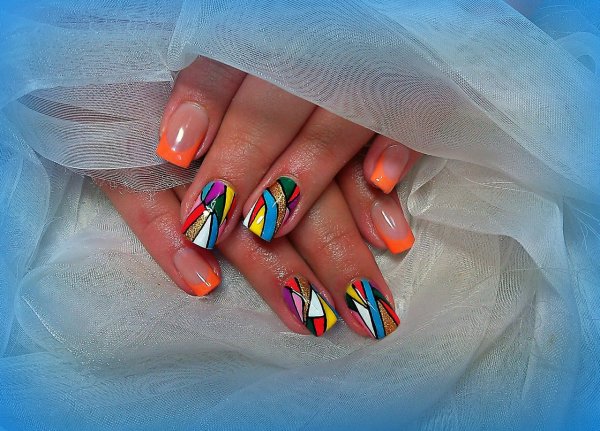 Цветы на ногтях