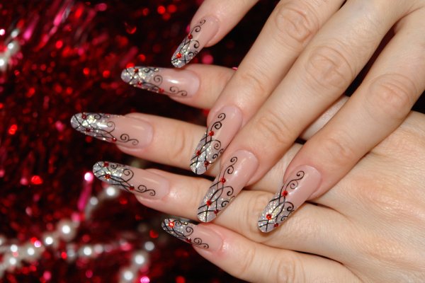 Красивый дизайн ногтей