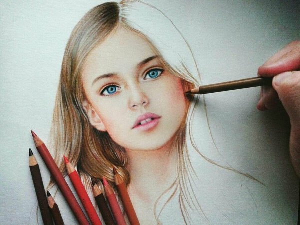 Портрет цветными карандашами