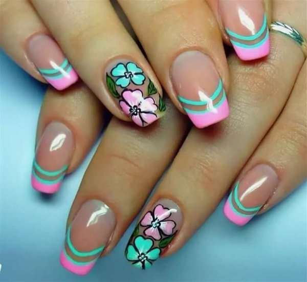 Летний френч на ногтях