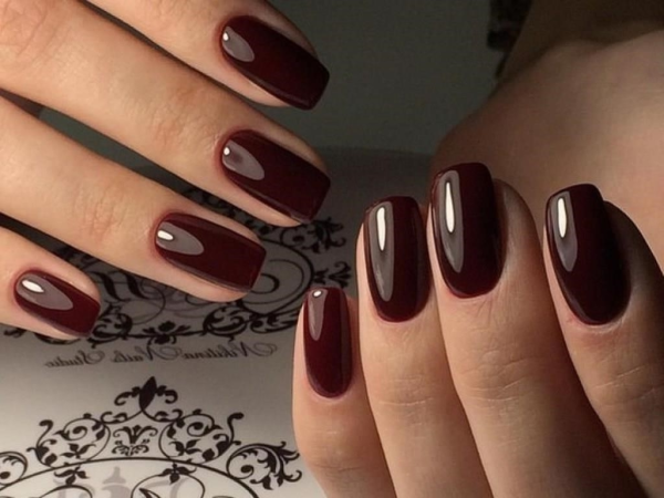 Ногти однотонные коричневые