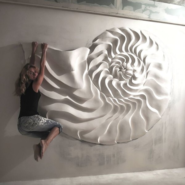 Ботанический барельеф гипс