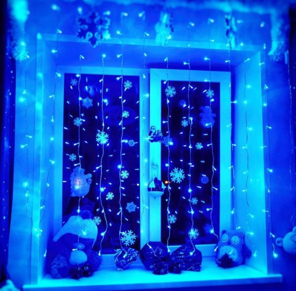 Красивые гирлянды на окна