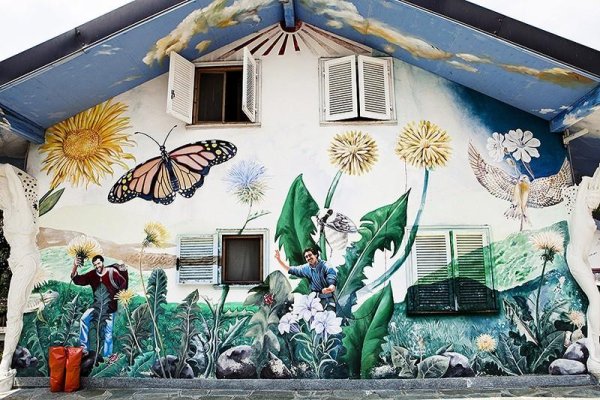 Роспись фасада частного дома