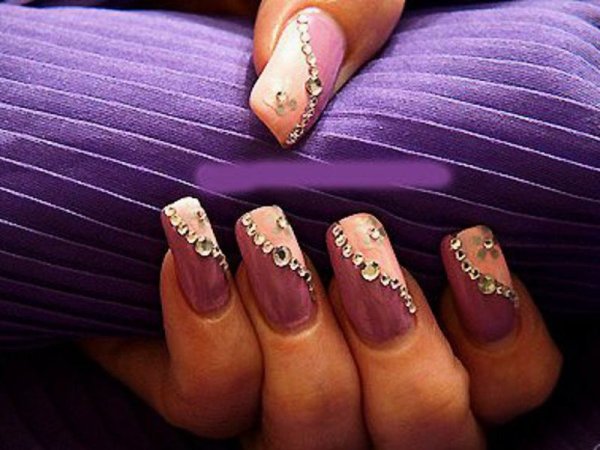 Нежный маникюр