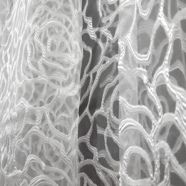 Тюль Деворе шампань в интерьере