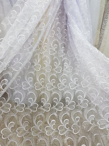 Тюль с кружочками