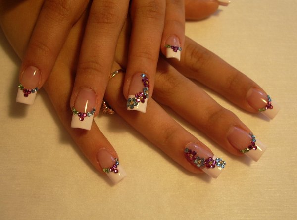 Узоры на нарощенных ногтях