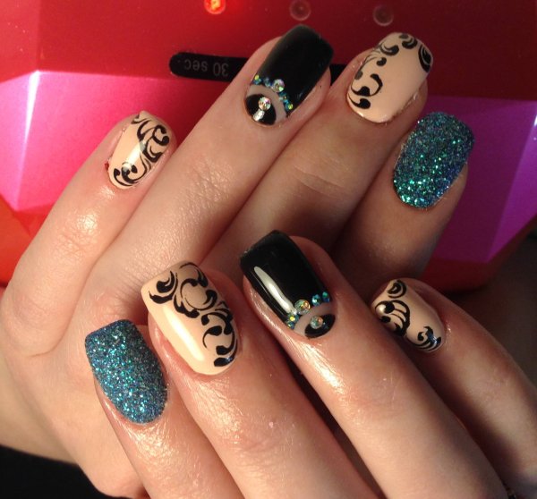 Красивый маникюр