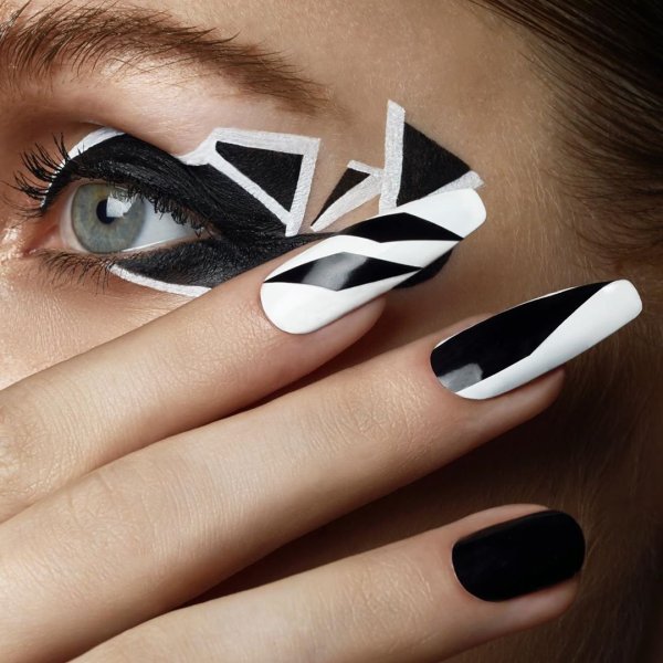 Геометрический маникюр