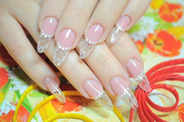 Прозрачные гелевые ногти