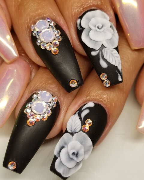 Шикарные ногти с узорами