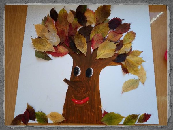 Аппликация дерево из листьев