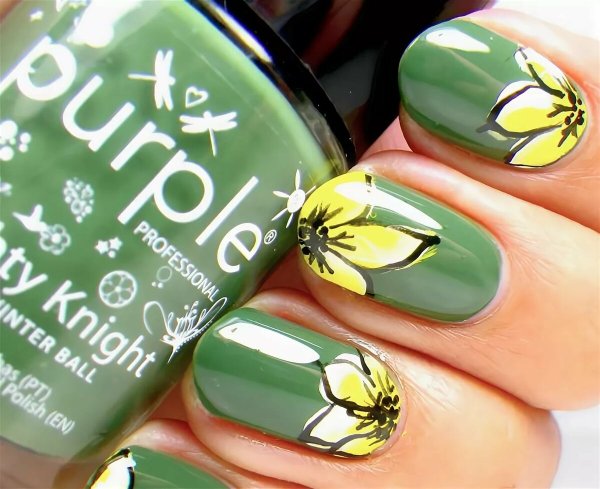 Зеленый осенний маникюр