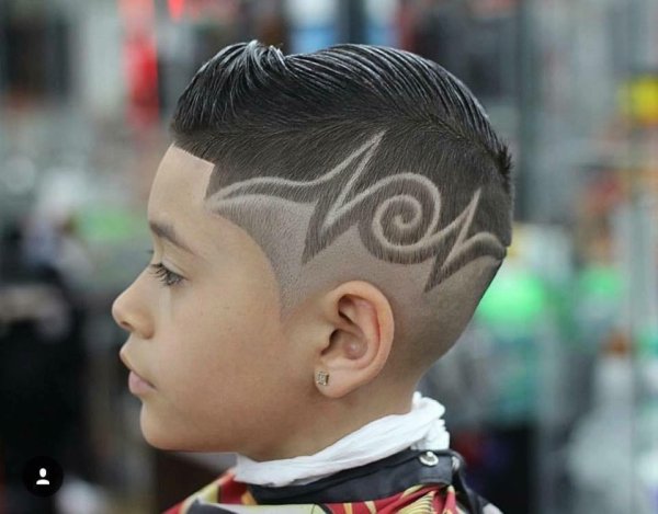 Фигурные прически для мальчиков