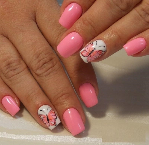 Маникюр розового цвета