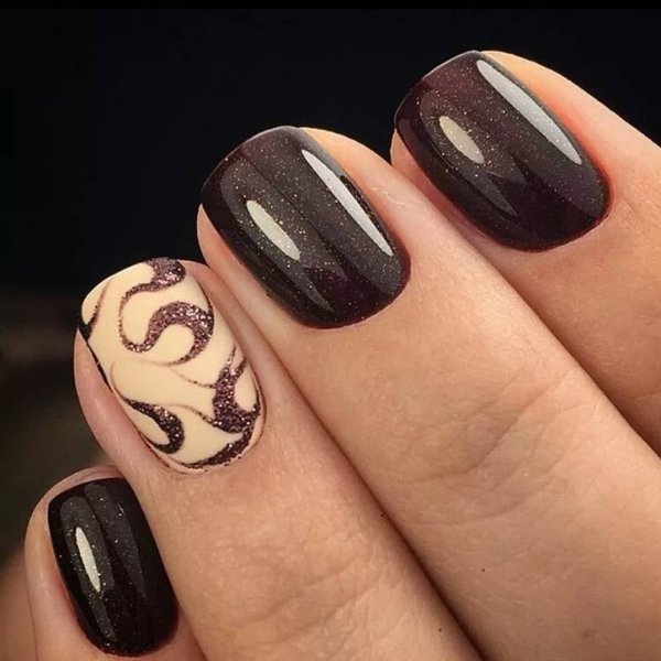 Маникюр на миндальную форму темных оттенков