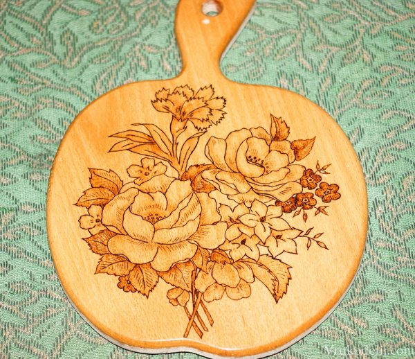 Разделочная доска из дерева с Выжиганием