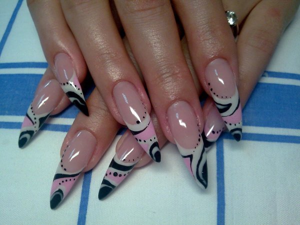 Френч на острые ногти