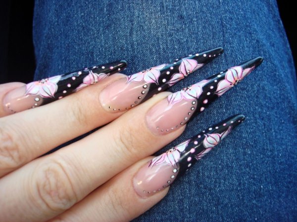 Френч на острые ногти