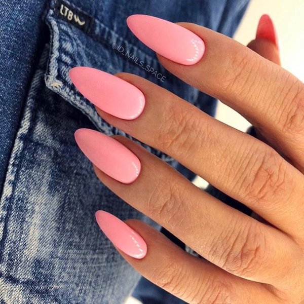 Маникюр длинные ногти миндаль