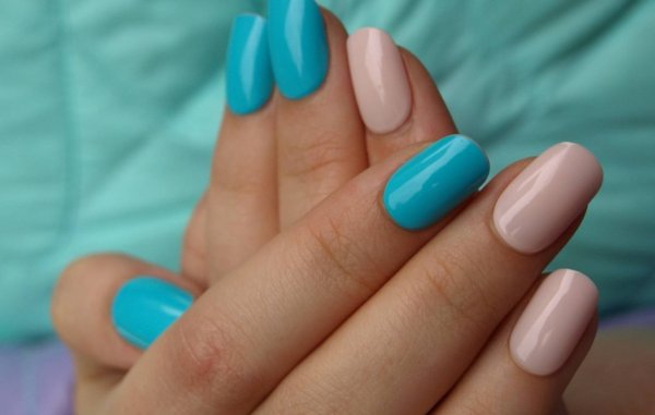 Однотонный маникюр