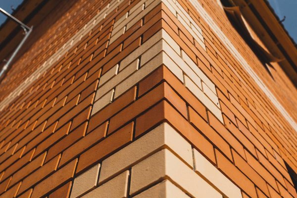 Кладка из красного кирпича