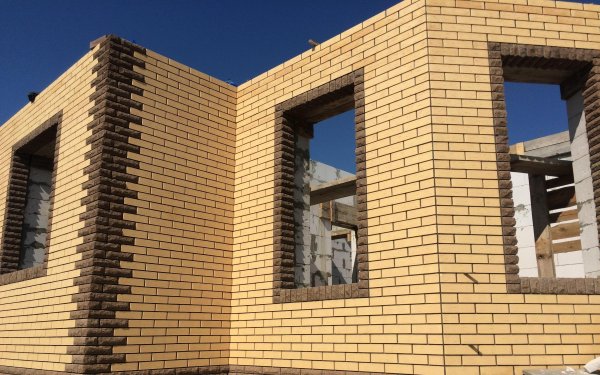 Дома из облицовочного кирпича