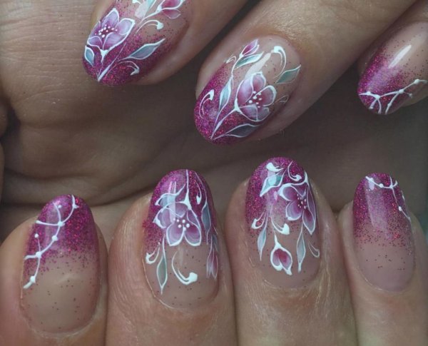 Маникюр френч с блестками