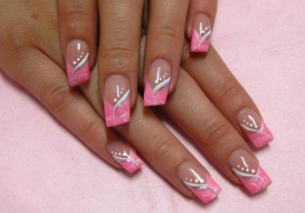 Розовый френч с рисунком