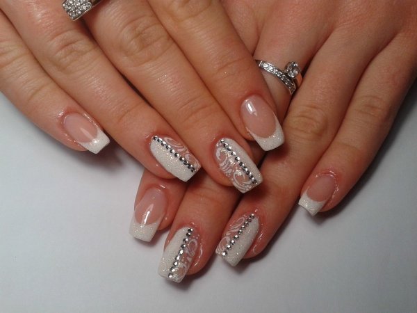 Ажурный маникюр