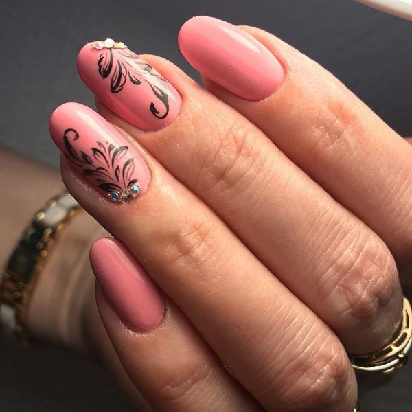 Красивый дизайн ногтей