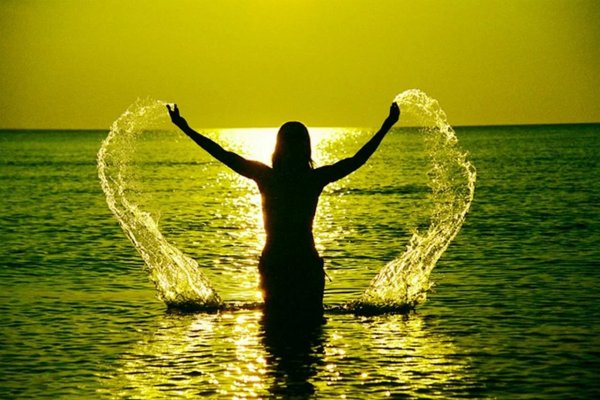 Силуэт на фоне заката